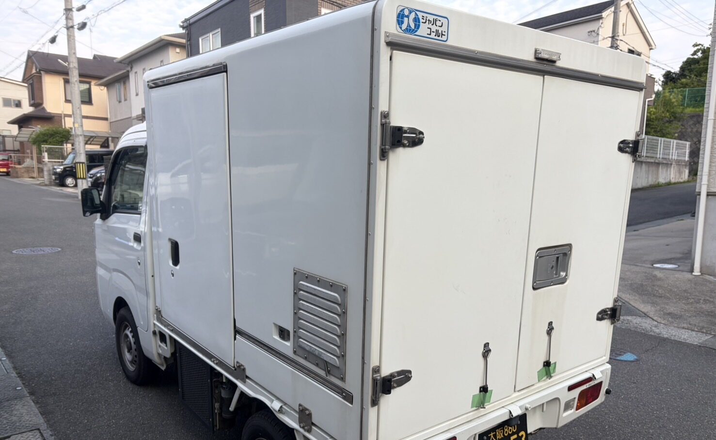 日本動物輸送株式会社の実験動物輸送車両